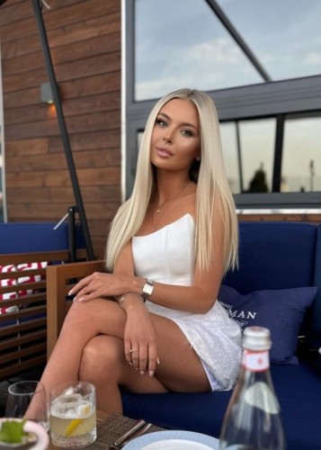 Лера, Г. Оленегорск